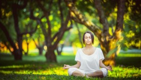 澳门威尼斯人娱乐城-传奇归来！Doinb复出首战连败难掩光芒，法国主场观众沸腾致敬
